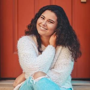 Meet your Posher, Olivia